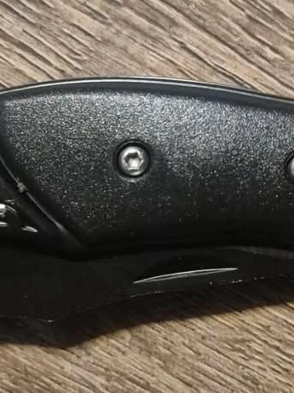 Black Folding Pocket - Sleek Tactical Handle